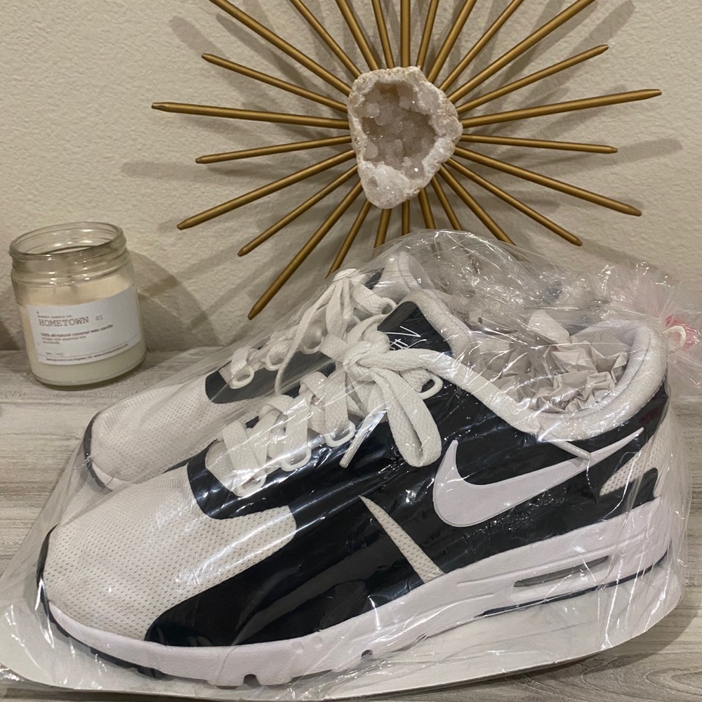 Black and white Nike AirMax somethings brand new!
